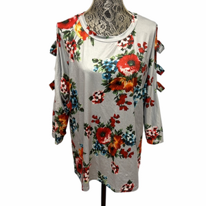 Gorgeous Floral Print Blouse. Soft Comfy Cut-outs on sleeves
